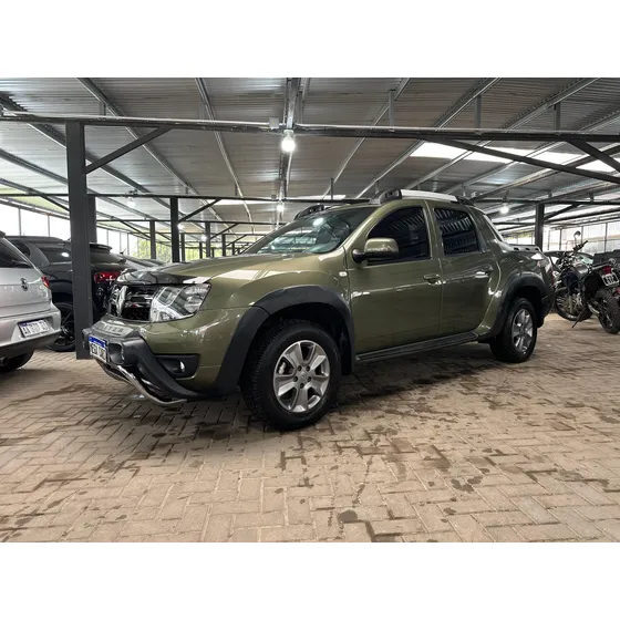 Renault Duster Oroch 2.0 Outsider Plus