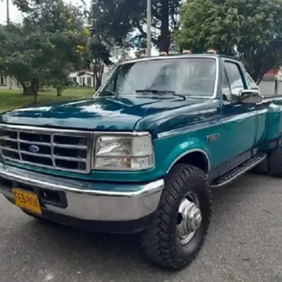 Ford F-350 1996 5.8cm3,9asl,doble Pacha,cuero,techo