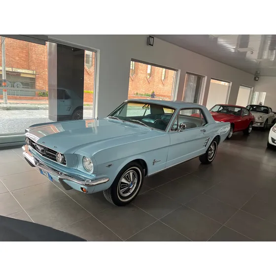 Ford Mustang 289 V8 Modelo 1966, Automático . Restaurado