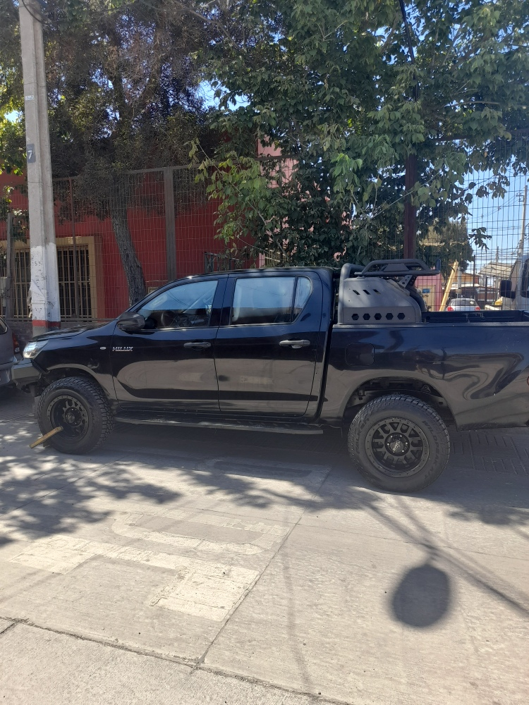 Toyota Hilux 4x2 Dcab Dx 2.4