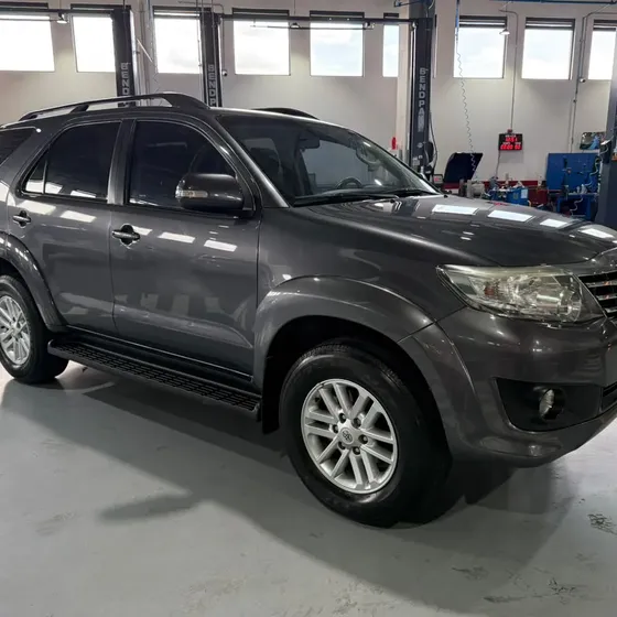 Toyota Fortuner 2016 2.7l 4x2 At
