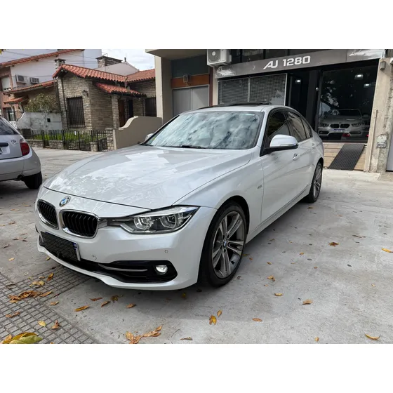 Bmw Serie 3 3.0 330i Sedan Sport Line 252cv