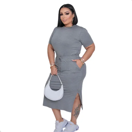 Conjunto Molentinho Cropped E Saia Midi Plus Size Com Manga