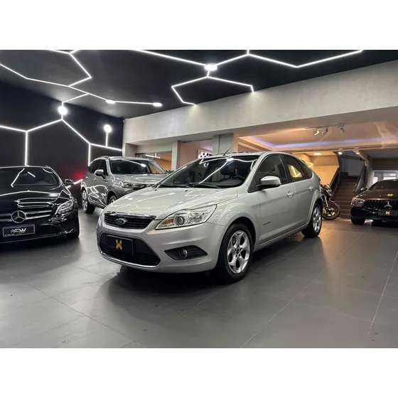 Ford Focus 2.0 Titanium 16v Flex 4p Powershift