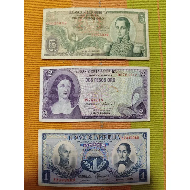 3 Billetes Antiguos Colombianos De 1, 2 Y 5 Pesos