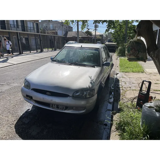 Ford Escort 1.8 Lx Aa Plus