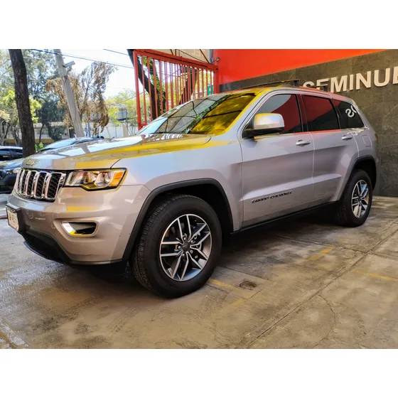 Jeep Grand Cherokee 3.6 Laredo V6