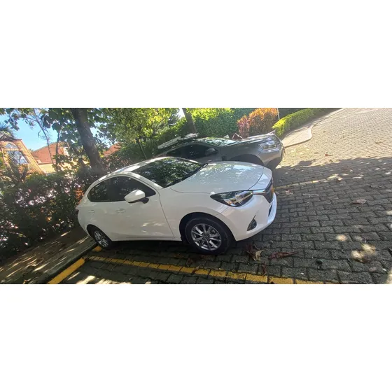 Mazda 2 1.5 Prime Sedan