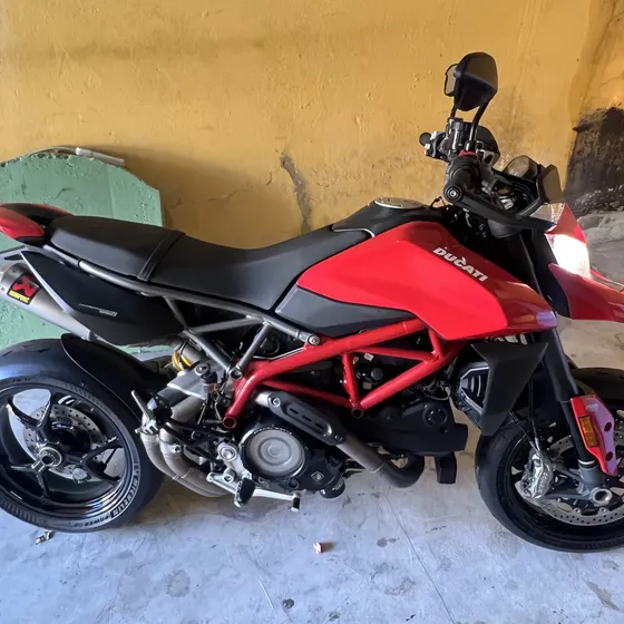 Ducati Hypermotard 950