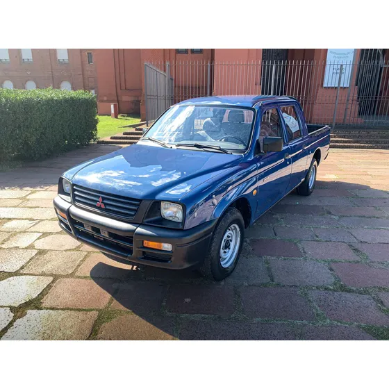 Mitsubishi L200 2.0 Nafta