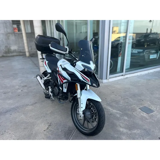 Benelli Trk 251