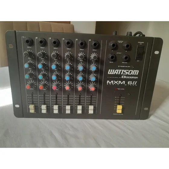 Mesa De Som Wattsom Modelo Mxm 6 Ii