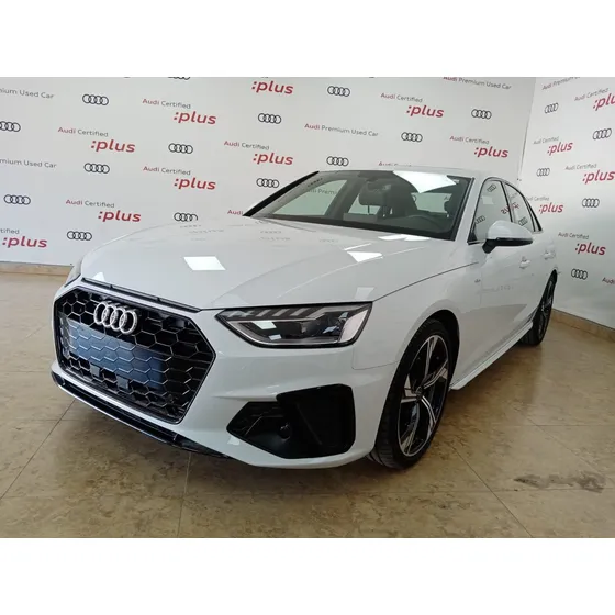 Audi A4 2.0 S-line At