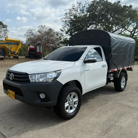 Toyota Hilux 2024 2.7 Chasis 4x2