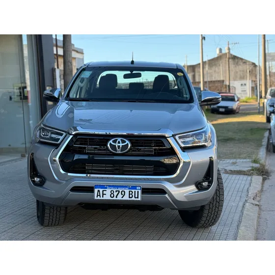 Toyota Hilux Pick-up 2.8 Cd Srv 204cv 4x2 At