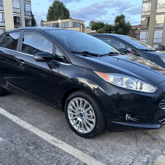 Ford Fiesta 2015 1.6 Titanium At