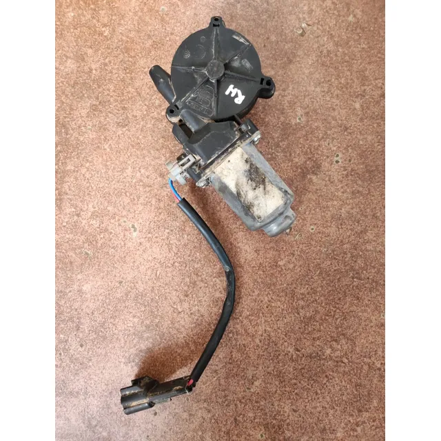 Motor Cremallera Alzavidrio Trasera Rh Mahindra Pickup 2016