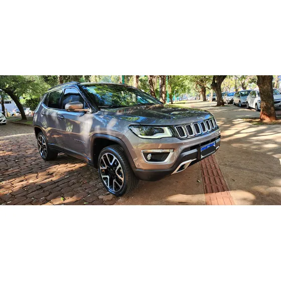 Jeep Compass 2.0 Limited 4x4 Aut. 5p 9 Marchas