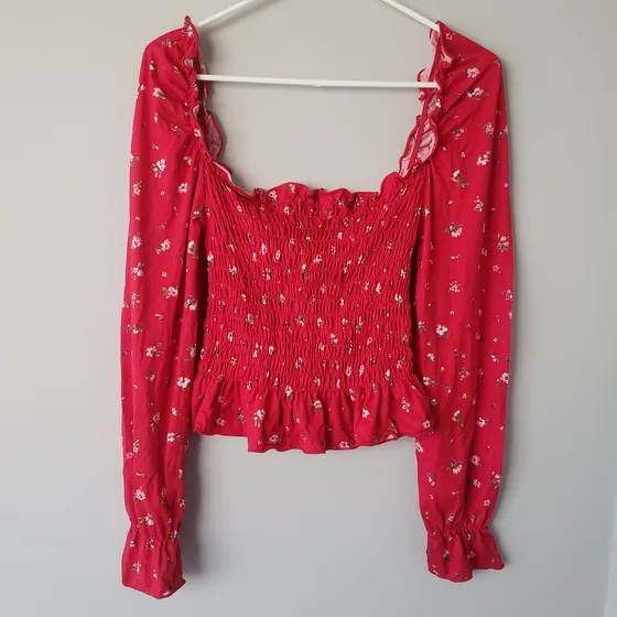 Blusa Roja Manga Larga, Para Dama, Talla L, Nueva