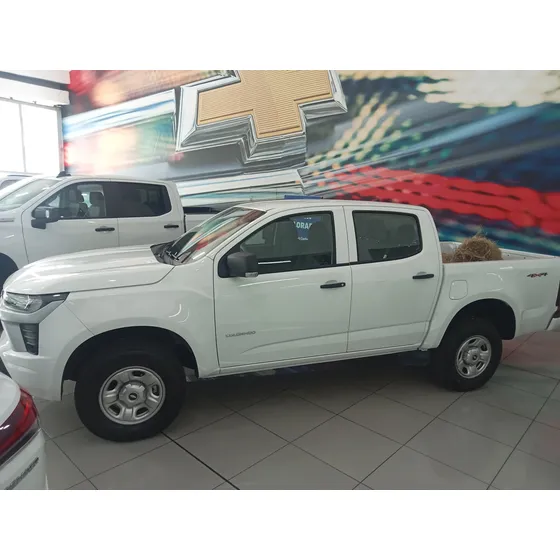 Chevrolet Colorado 2.8 Cd Wt 4x2 Mt
