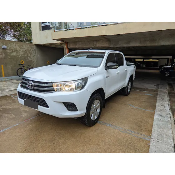 Toyota Hilux Pick-up 2.8 Cd Sr 177cv 4x4