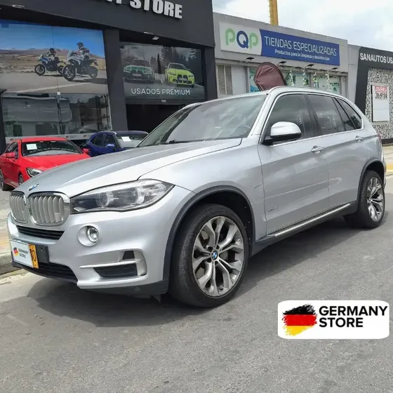 BMW X5 2014 4.4 Xdrive50i