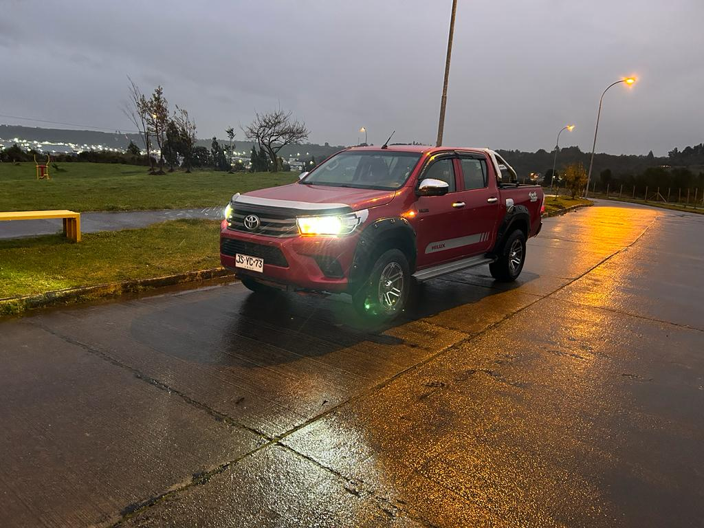 Toyota Hilux Dx 4x4