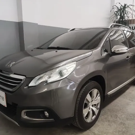 Peugeot 2008 2015 1.6 Allure