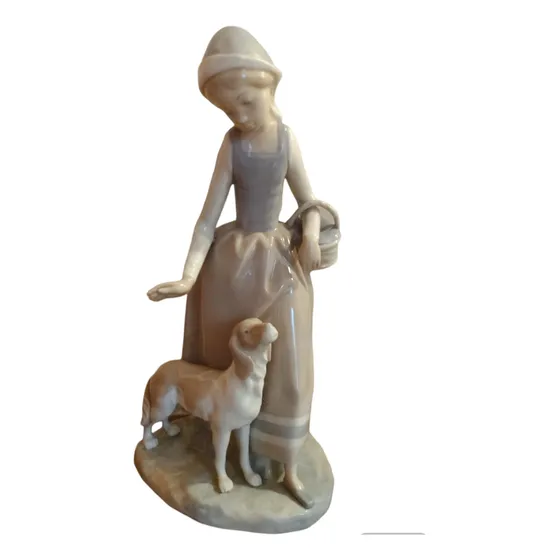 Figura De Porcelana Nao Niña Con Perro Crema