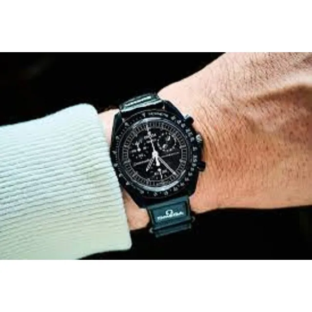Omega Swatch Mission To The Moon Snoopy Black