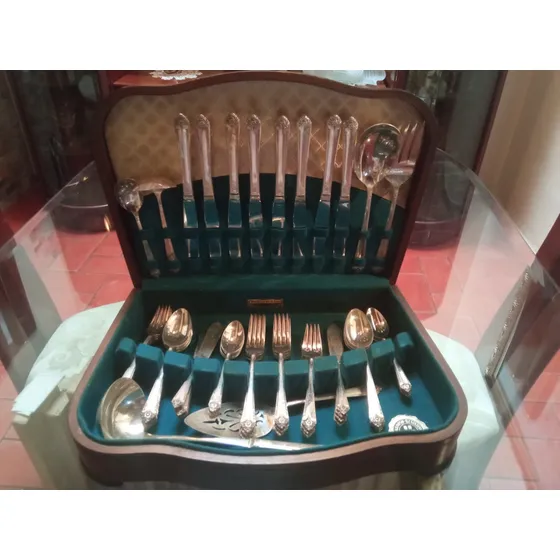 Juego De Cubiertos Wm. Rogers & Son 54 Piezas 