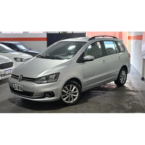 Volkswagen Suran 1.6 Imotion Highline 110cv