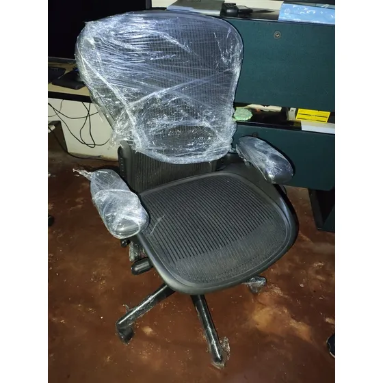 Silla Herman Miller Aeron T/byc