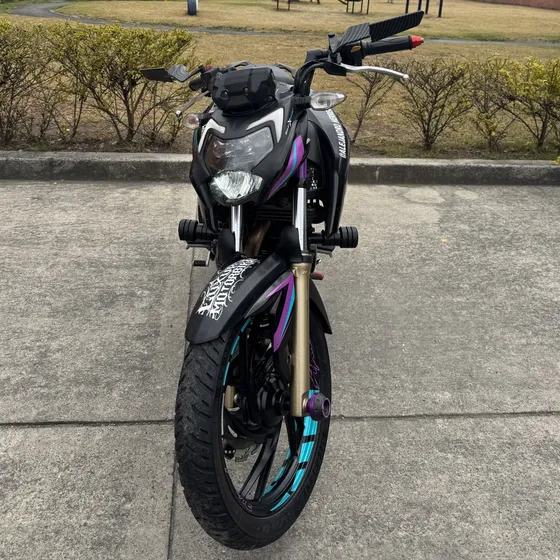 Tvs Apache Modelo 2022, Carburada