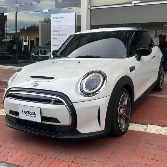 Mini Cooper Se 2024 0.0 Iconic At