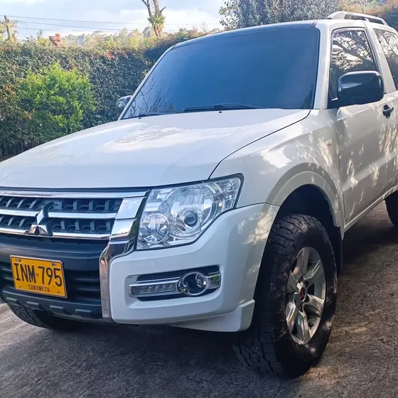 Mitsubishi Montero 2016 3.5 Hard Top