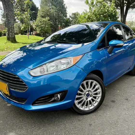 Ford Fiesta 2014 1.6 Titanium At