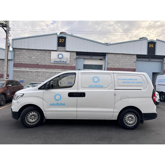 Hyundai Starex 2.4 Cargo Van