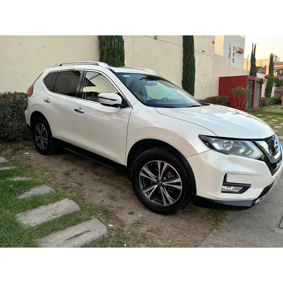 Nissan X-trail 2.5 Advance 2 Row Cvt