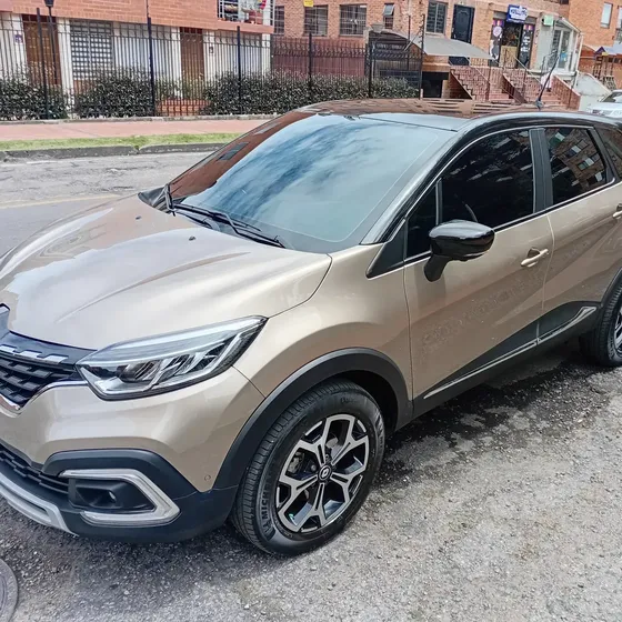 Renault Captur 2023 1.3 T Iconic Cvt