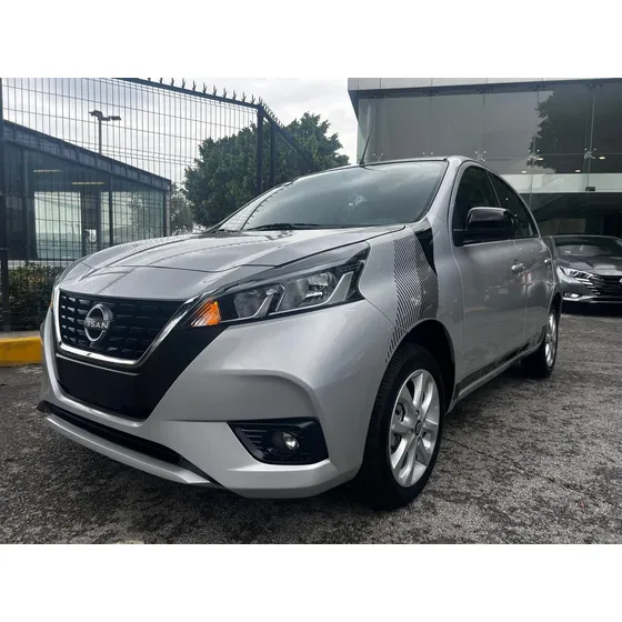 Nissan March 1.6 Advance Mt