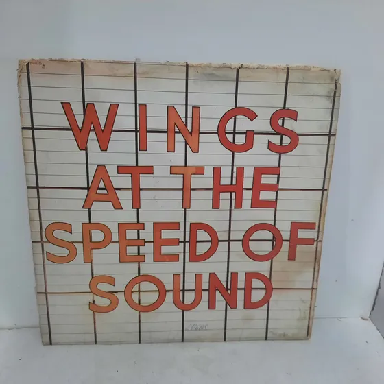 Lp- Wings   Wings At The Speed Of Sound