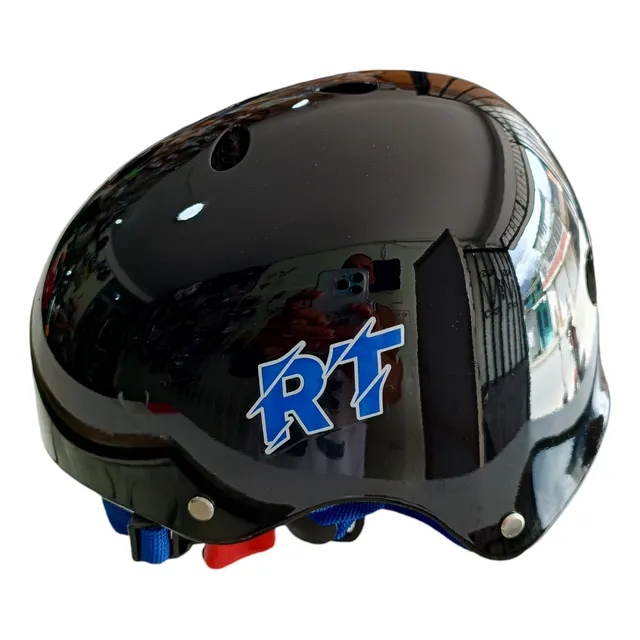 Casco Tipo Skate Patineta Moto Bicicleta