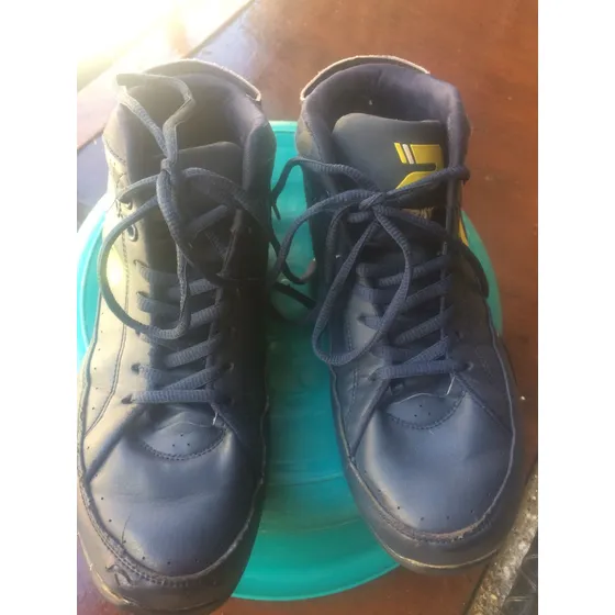 Zapatos De Goma Tipo Botin Para Nino Talla 7.5 Usados