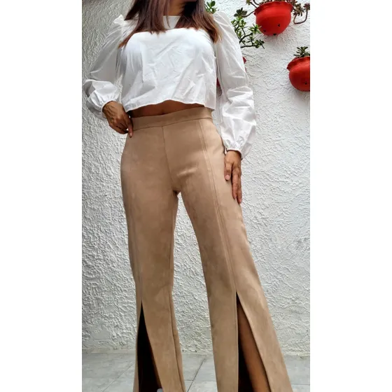 Pantalón Strech Bota Ancha Con Abertura