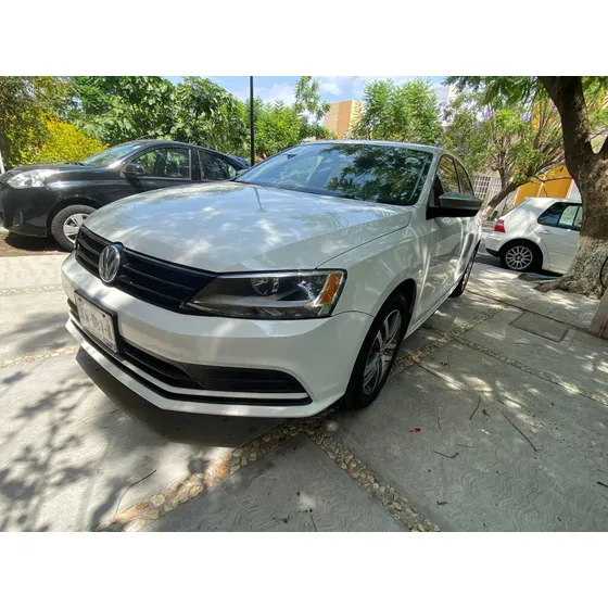 Volkswagen Jetta 2.0 Live At