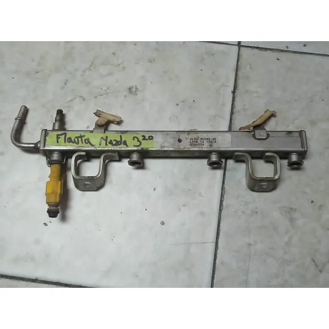 Flauta De Inyectores Mazda 3  2.0 Original 