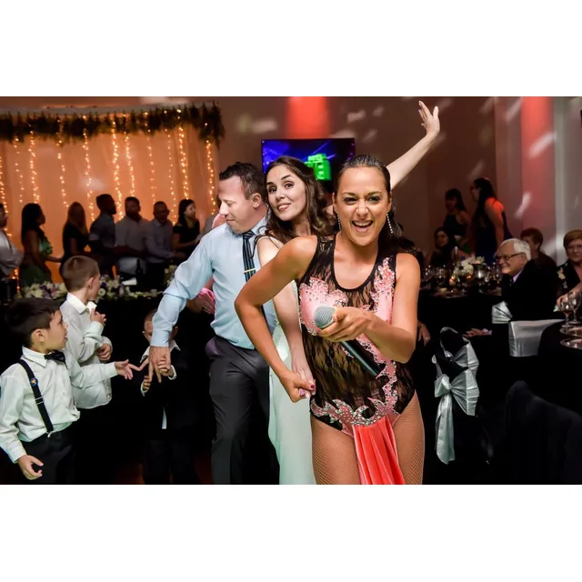 Show Animación Adultos Cumpleaños Bodas Juegos Baile Salsa