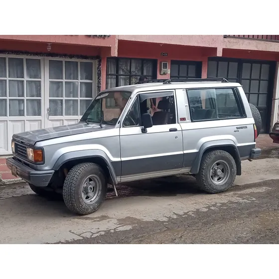 Chevrolet Trooper 2.6 Dlx