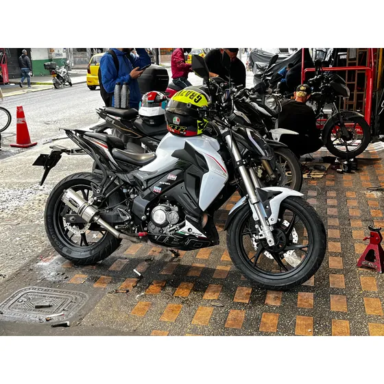 Benelli 180s 2021 45,000 Km Blanca